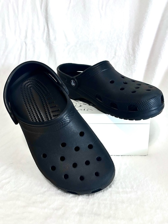 CROCS Shoes - Crocs Classic Clog – Black – M8 W10 — Women’s Size 10 (EUC)